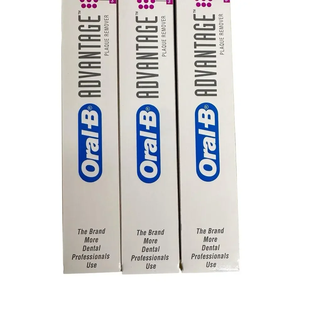 Lot of 3 Vintage 1993 Oral-B Toothbrush 40 Soft Straight Advantage Clear